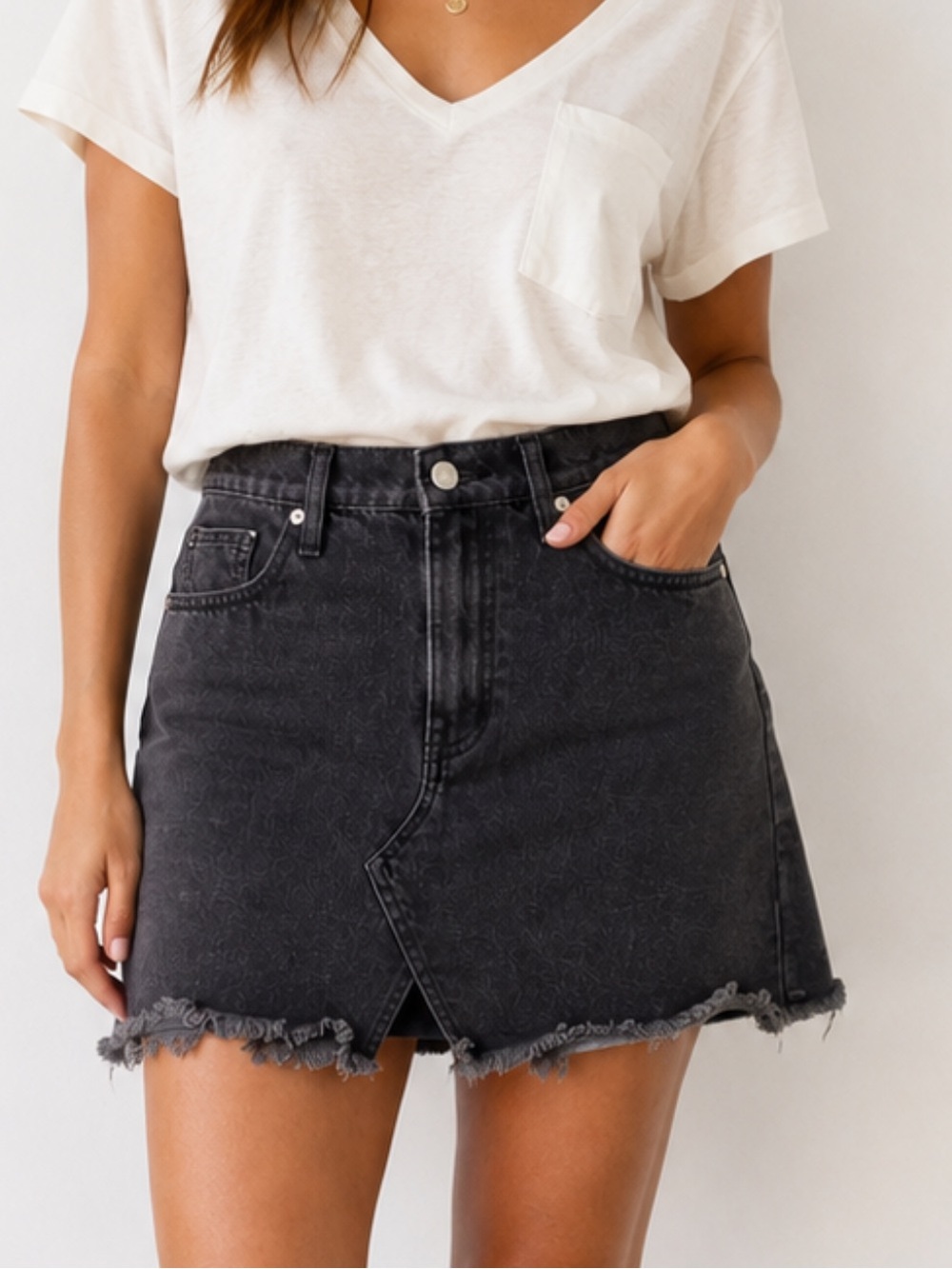 Madewell Highrise Black Rigid‎ Denim A-Line Cutout Raw Hem Denim Mini Skirt (26)